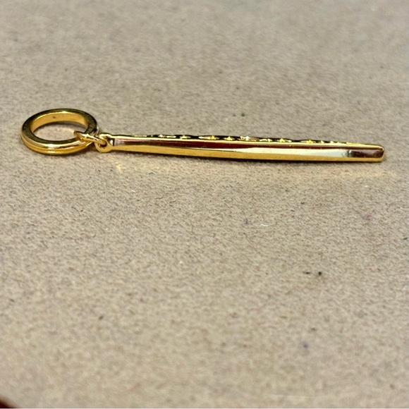 🆕 Brighton Contempo Ice Amulet in gold with clear crystals Retired NWOT - Picture 3 of 6